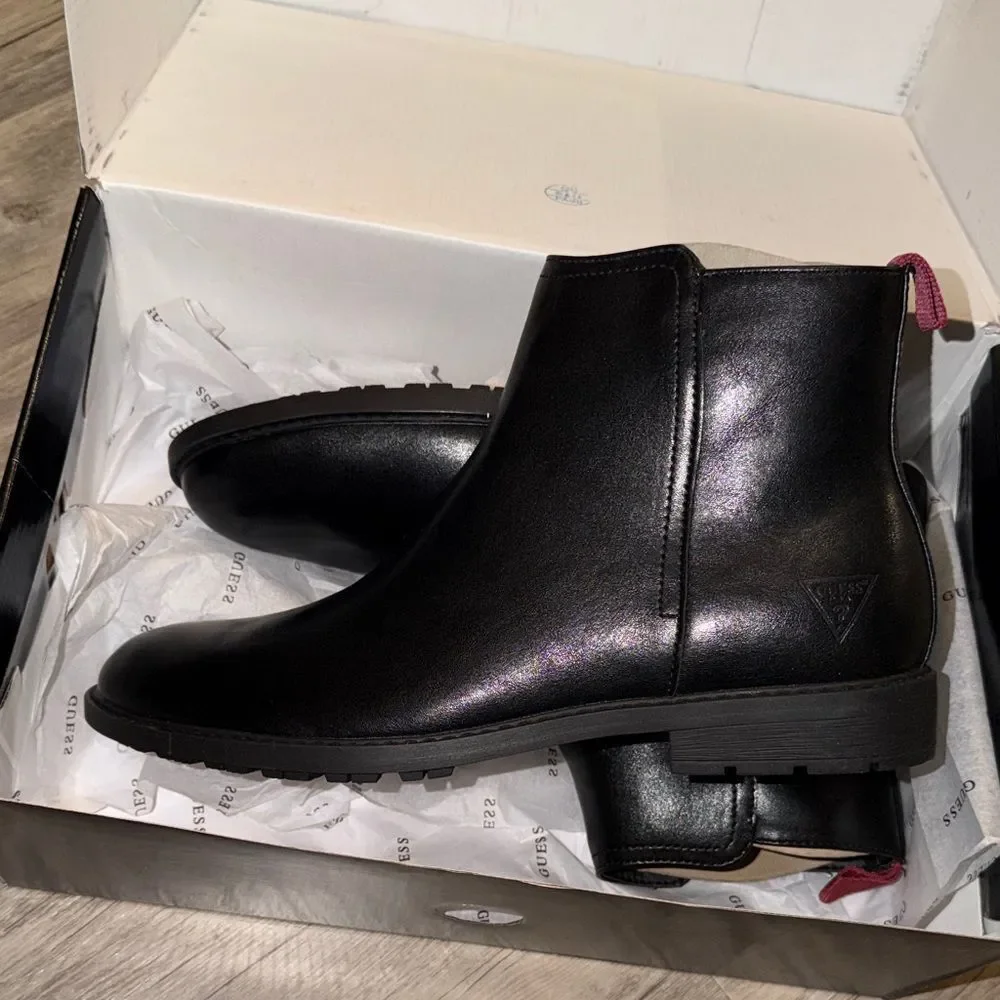 Guess Men's Black Leather Chukka Boots with Side Zip